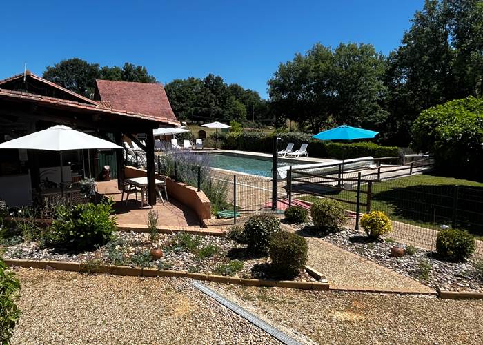 Accueil et piscine