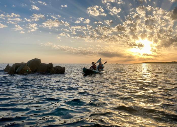 Abbartello canoe kayak Corse au coucher de soleil