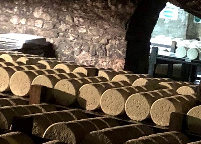 Les caves de Roquefort sur Soulzon - Proximité de La Villa des Raspes - Aveyron