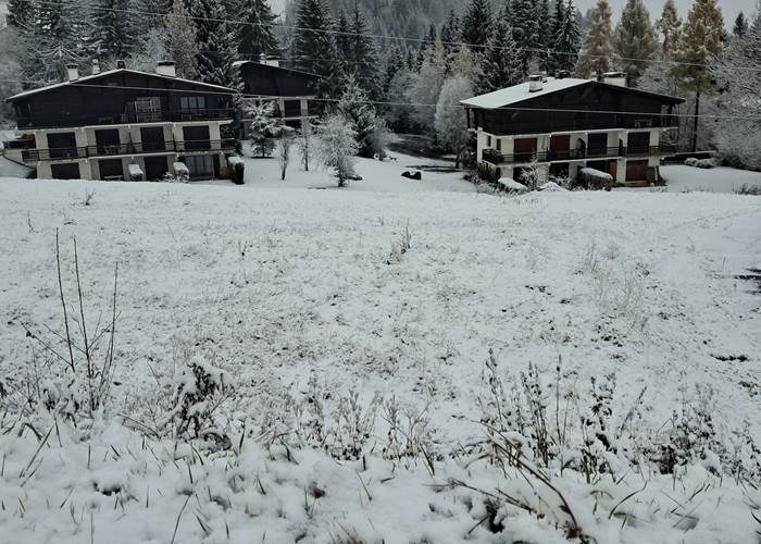 La résidence se couvre de blanc