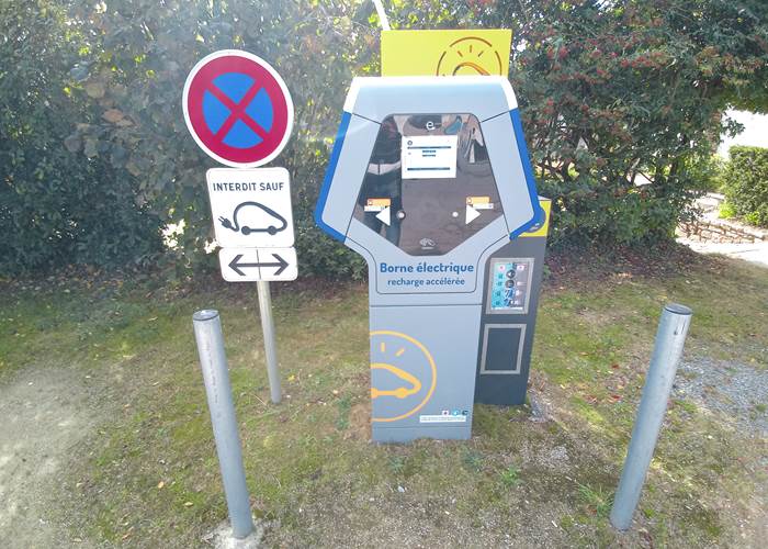 Recharge_Borne_electrique