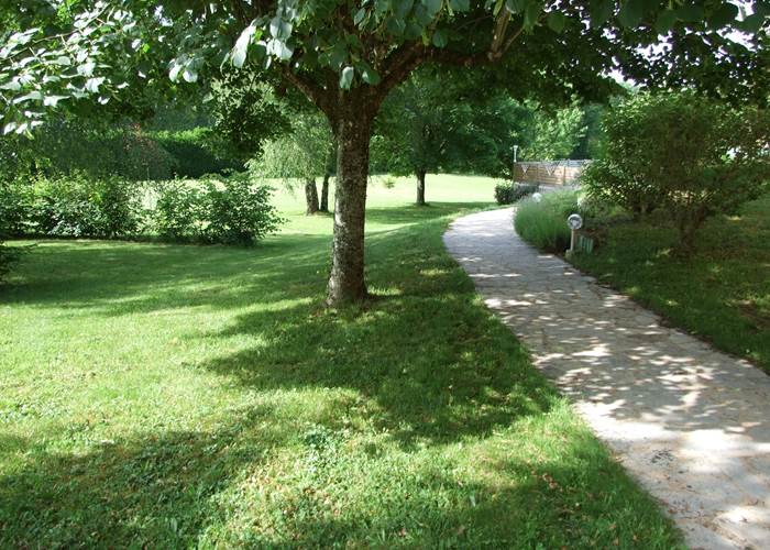 chambre-dhote-perigord-allee-feuillantines