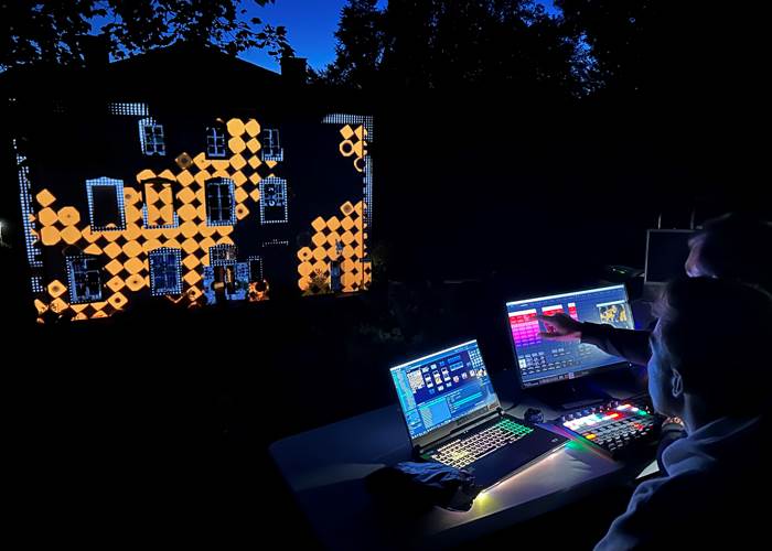 Sons et Lumières à la Manufacture Royale de Bains