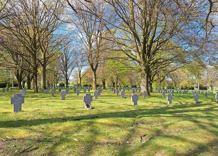 Le cimetière militaire Allemand sur la route de Recogne