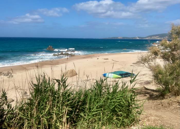 vue plage d'abbartello depuis paillotte kayak paddle 2024