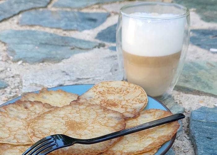 Crêpes Maison au Petit-Déjeuner / Douceur au Domaine Cardu