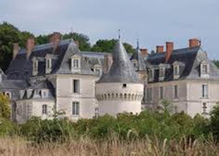 chateau-de-gizeux-gite-jacuzzi-touraine