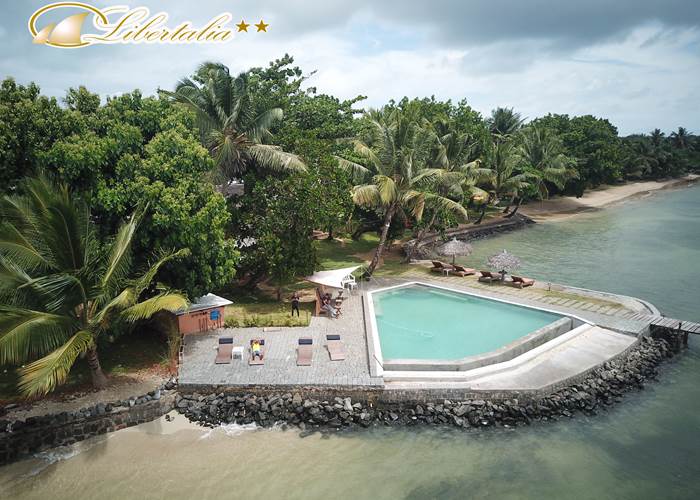 Piscine vue aérienne