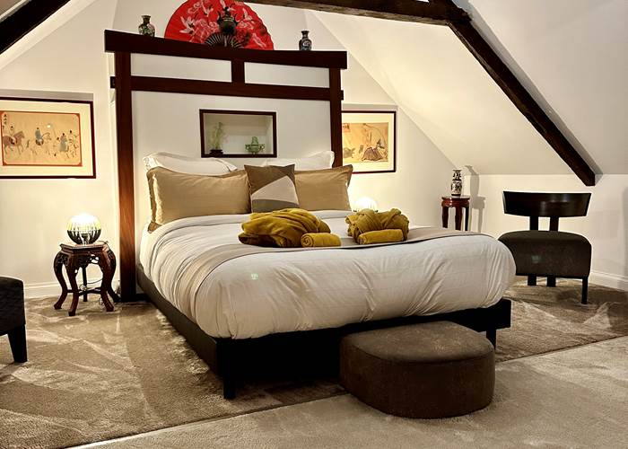 1 nuitée dans une chambre de charme aux tonalités asiatiques