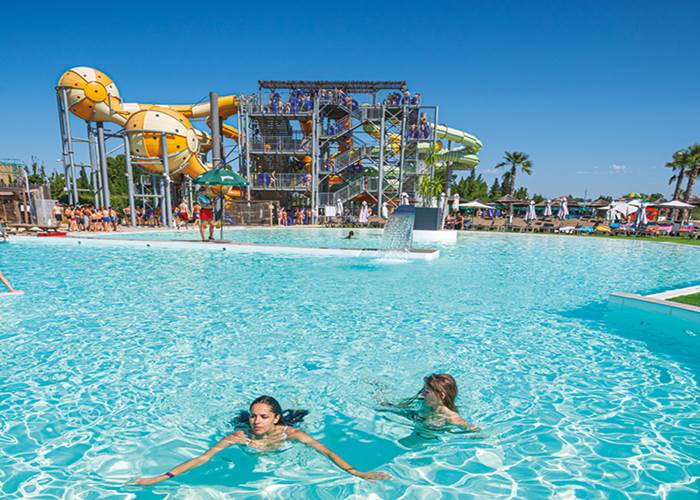 Offre chambre plus entrée au parc wave island
