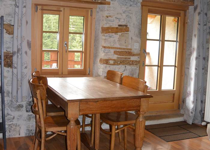 Gîte Tré le grenier - charmant gîte - Gîte le Haut - pour 2 personnes - coin repas