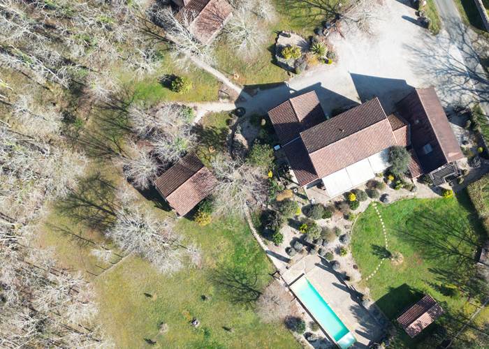 Le Lion Dor en Périgord vue du ciel