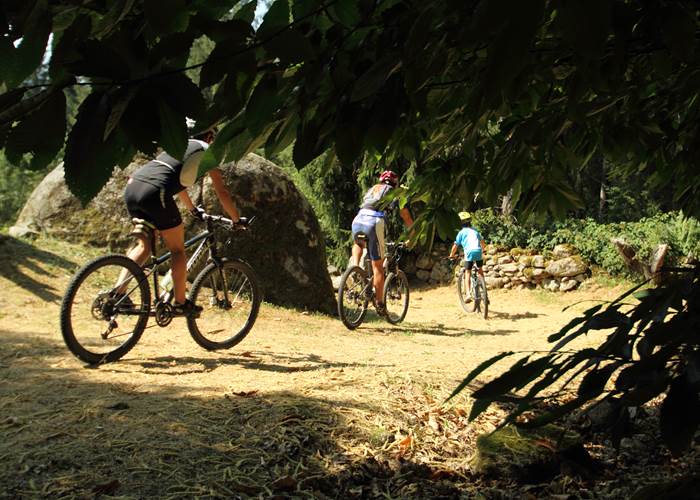 VTT dans les Monédières