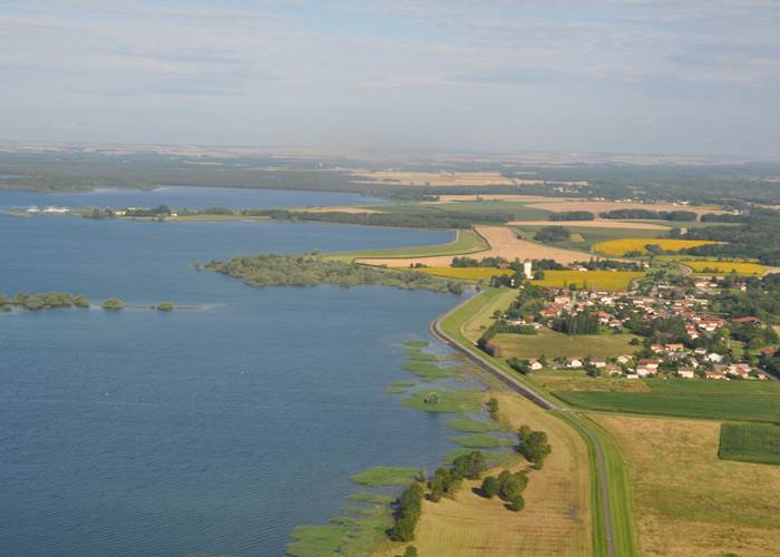 vue aérienne de Sainte-Marie du Lac