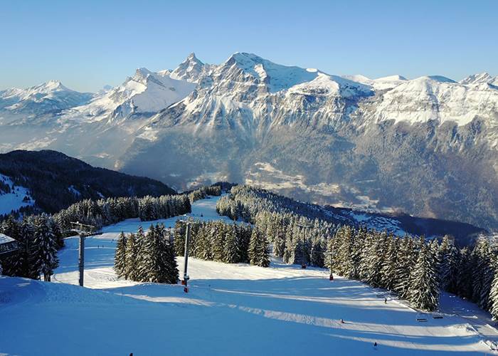 Les Carroz, grand massif