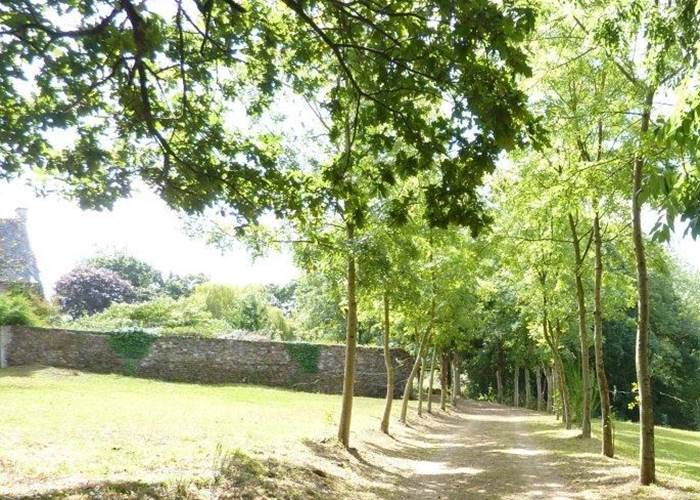 Accès au parking privé de Kergroaz Maner