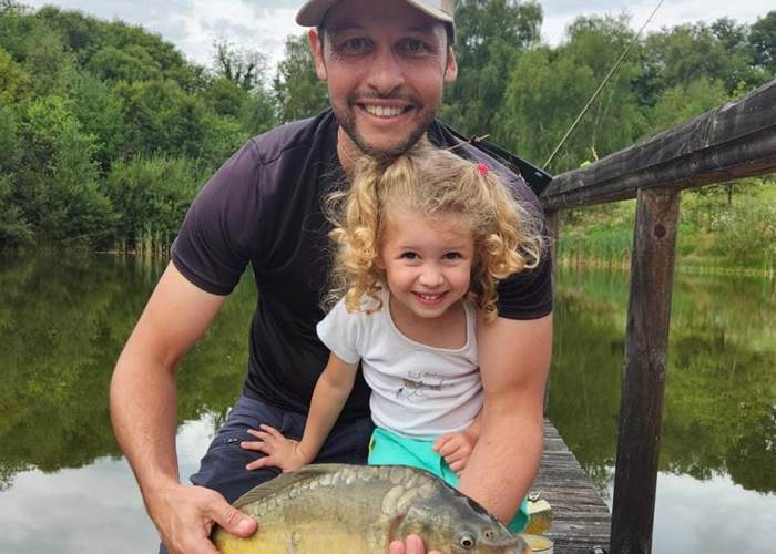 Bonne pêche !  les bois de saint Auvent-page