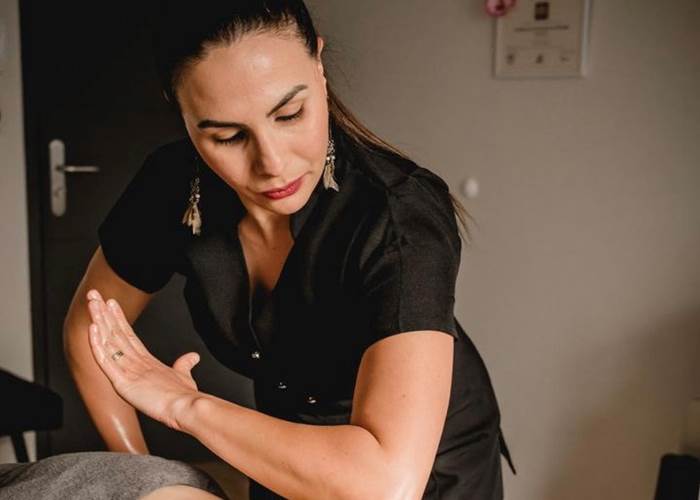 Massage bien-être avec Nadia