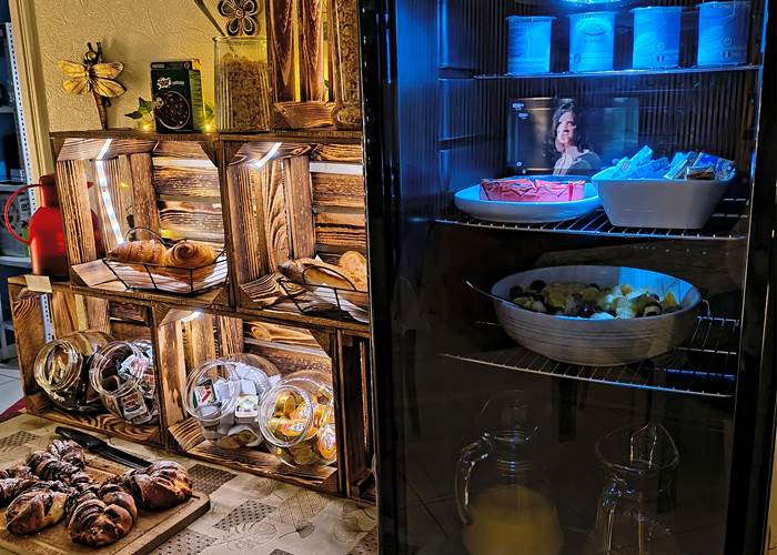 Petit déjeuner copieux servi aux visiteurs du Zoo de La Flèche