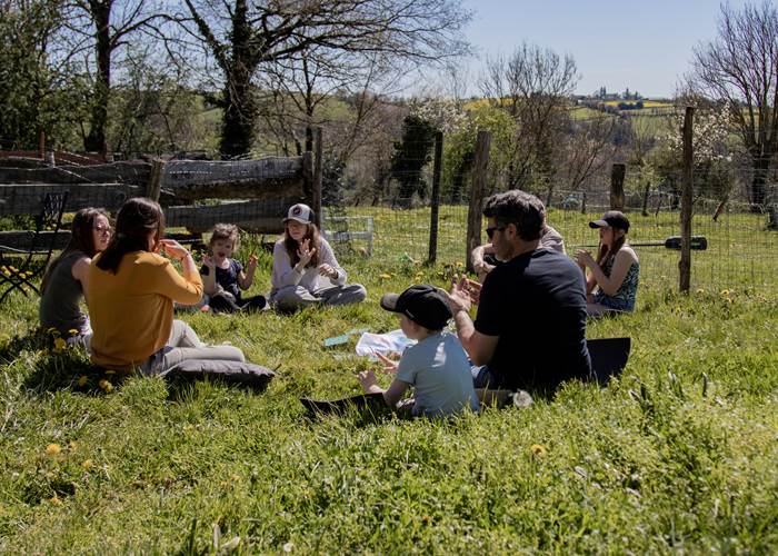 atelier-bien-etre-famille-nature-aveyron