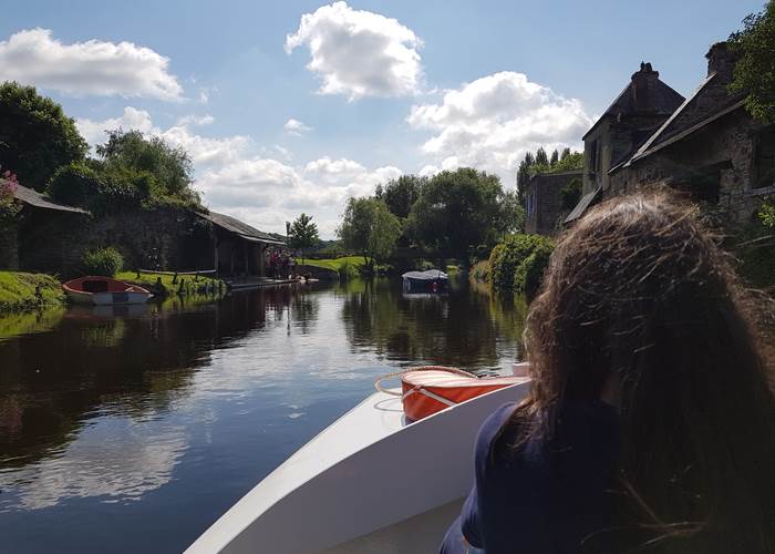 Les lavoirs de Pontrieux, balade en barque par Le Colombier Bretagne