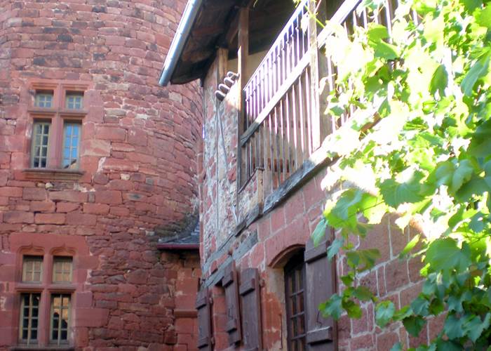 Collonges la rouge plus beau village de france en correze