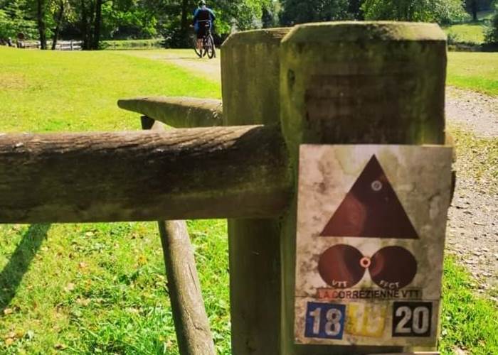 chambredhotes-balisage-vtt-rando-pédestre-extérieur-haute-corrèze