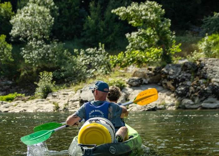 canoe kayak ardèche Pont d'arc alain bateaux