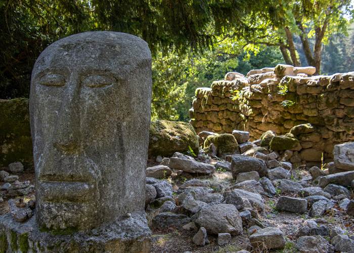 Le mystérieux village de Clédat