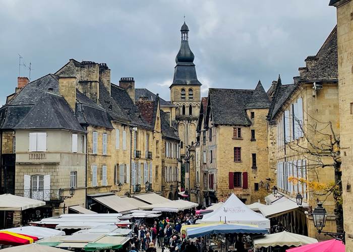 marchedesarlat-vacances-dordogne-perigord-page