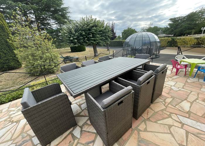 Terrasse et espace repas