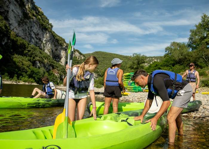 canoe kayak ardèche Pont d'arc alain bateaux