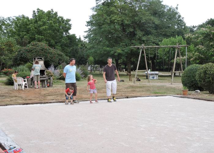 terrain boules plus jeux