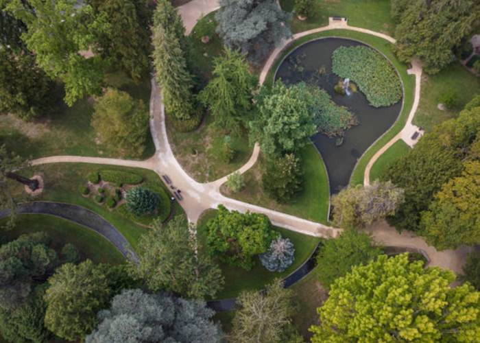 Jardin Durzy (4 minutes à pied) © Etienne Jeanneret