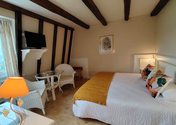 #Villa Ric #chambres climatisées #vue #valléedeladordogne #nature #orchidée