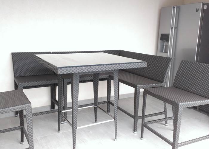 Cuisine du Pool-house repas côté piscine