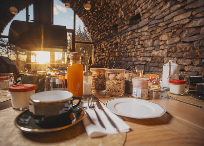 Petit déjeuner dans l'orangeraie