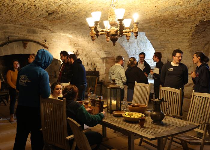 Séjour à thème au Château de Saint-Chamarand dans le Lot, expérience immersive pour groupes et événements privés