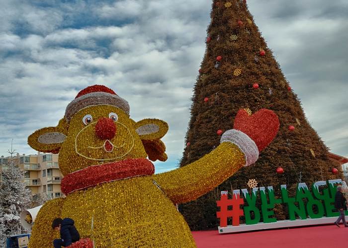 Le Coq du Nord-Mailhac découvre la magie de Noël à Le Barcarès