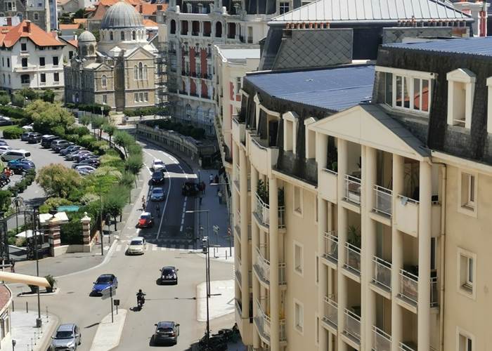 Vue depuis OCEAN 7 - L'avenue de l'Impératrice et l'église Saint Alexandre