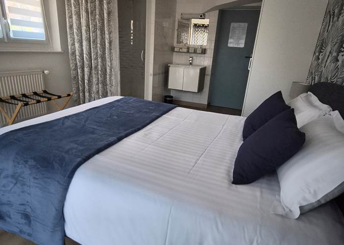 Chambre confortable pour soirée étape professionnelle à La Flèche