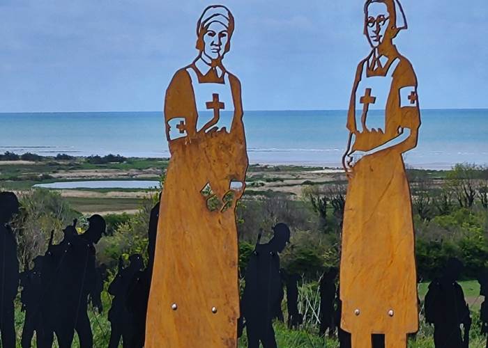 jhotel-motel-le-sherman-colleville-overlord-museum-pointe-du-hoc-artiste-ver-sur-mer-arromanches-port-artificiel