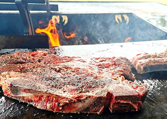 Gîtes, chambre d'hôtes et table d'hôtes gastronomique à Casteljaloux Lot et Garonne, piscine, jacuzzi et spa