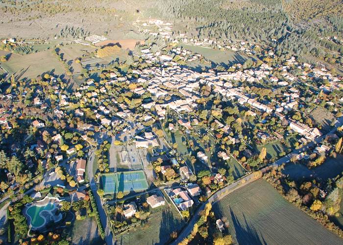 Saint Etienne Les Orgues vu du ciel