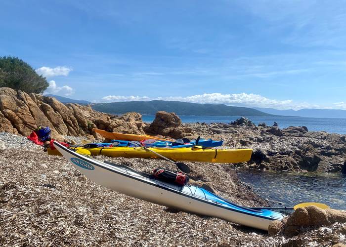 pique nique avec Abbartello kayak Corse Cupabia