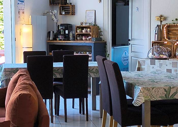 Salle de petit-déjeuner et de restauration de La Girouardière à La Flèche