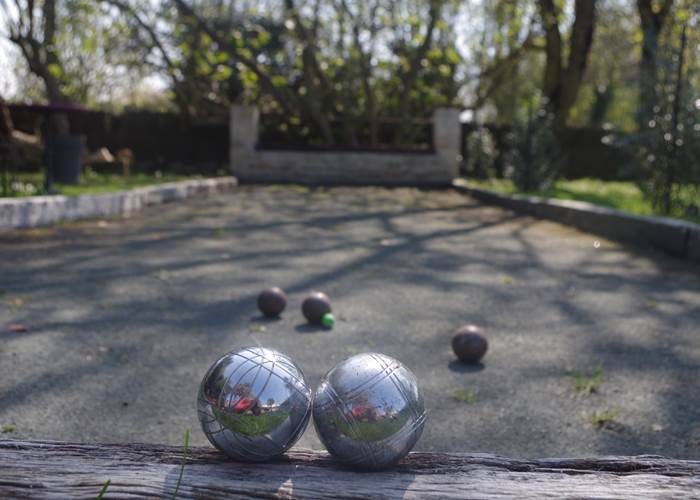 LE TERRAIN DE PETANQUE