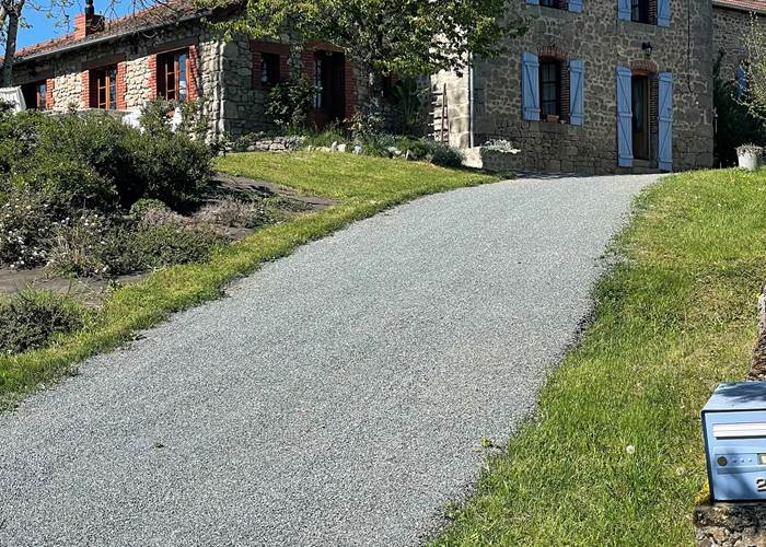 En arrivant d'Aubusson par la D942A