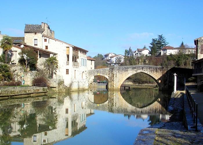 Gîtes, chambre d'hôtes et table d'hôtes gastronomique à Casteljaloux Lot et Garonne, piscine, jacuzzi et spa