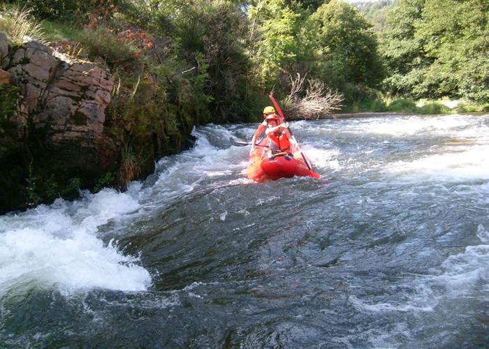 Canoë kayak dans les gorges de l'Allier